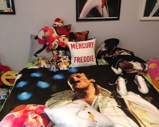 Plushies and Freddie Mercury