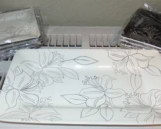 Laurie Gates Antilles Collection Serving Platter & Plates