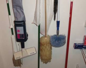 Mops/Brooms, Household Cleaners