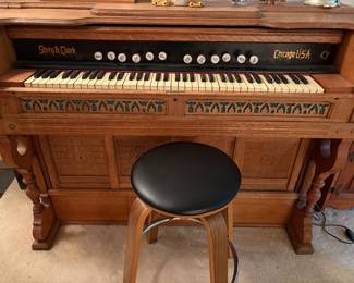 Beautiful Organ/Piano