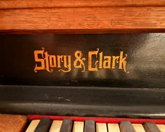 Story and Clark Electric Organ