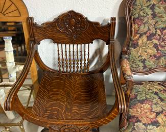 Vintage Lion Wood Hall Chair