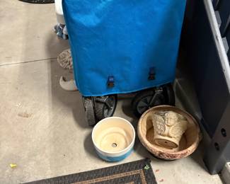 folded wagon and outdoor pts, Dewalt leafblower