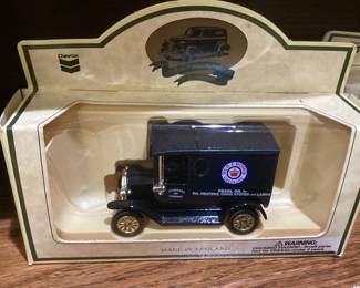 LLEDO Die Cast metal  Chevron toy