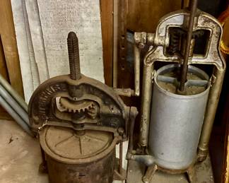 Antique enterprise manufacturing company cast iron sausage  stuffer, Fruit, Lard press, 4 quart -