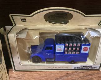 LLEDO Die Cast metal  Chevron toy