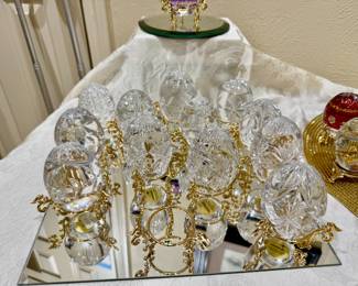 Wide Variety of Crystal Eggs