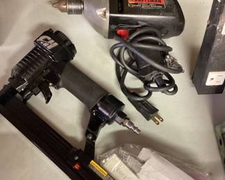 Campbell Hosfield Brad, nailer/stapler