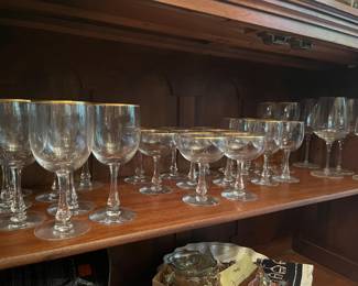 Sampling of stemware