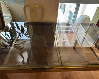 Glass dining room table with (6) chairs 