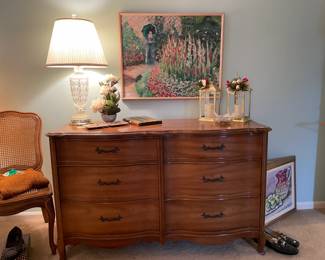 Vintage Dresser, Decorative Lamp, Lanterns 