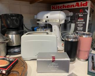 Yeti Tumblers, KitchenAid Classic Mixer 