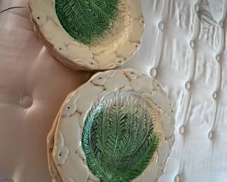 #102	Set of 5 Salad and 5 Dinner Plates w/rabbits on sides - 9" and 11" Respectively	 $25.00