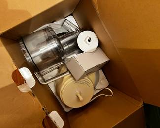#170	Cuisinart Food Processor - 11 Plus 11 cup Food Processor w/attachments	 $45.00