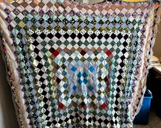 #197	quilt	Around the world scrappy hand pieced quilt top 76x80 Not all cotton fabric	 $30.00 			
