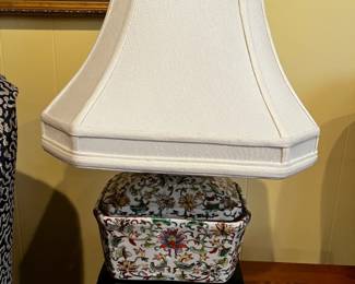 #29	Small Ginger Jar Lamp w/wood Base - 18"Tall	 $75.00