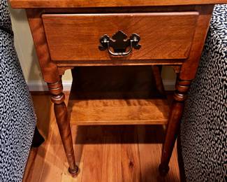 #28	Ethan Allen Maple End Table w/1 drawer and shelf - 16x14x27	 $100.00