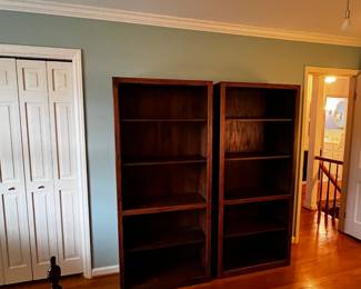 #93	Wood like 4 Shelf Bookcase - 32x12x27	 $100.00 			
#94	Wood like 4 Shelf Bookcase - 32x12x27	 $100.00