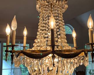 Vintage Brass & Crystal Empire Basket Chandelier – 8-Light
Beautiful vintage chandelier with cascading crystals and detailed brass arms. Excellent condition, works perfectly, includes bulbs. Ideal statement piece for dining room, foyer, or traditional décor. Local pickup only (heavy).
Asking $1450 or BO