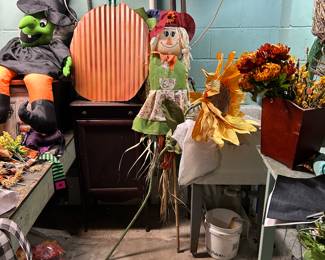 Still time to create fall displays.