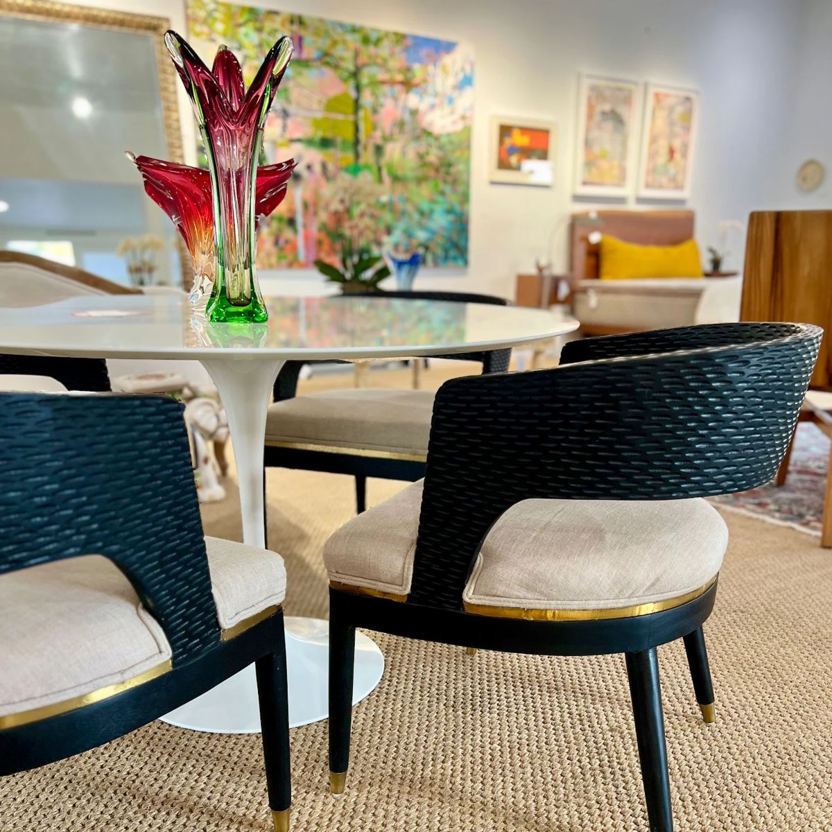 Knoll Saarinen Dining Table 47" , Arteriors Home Swanson Dining Chairs, Rare Seguso Art Glass