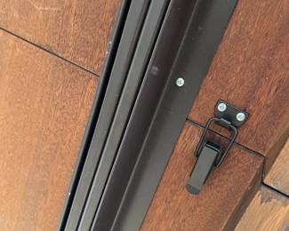 Mid Century Danish Dining Table in Rosewood, Johannes Andersen for Uldum 1960s, continued border and ultra strong mechanism for securing the leaves.