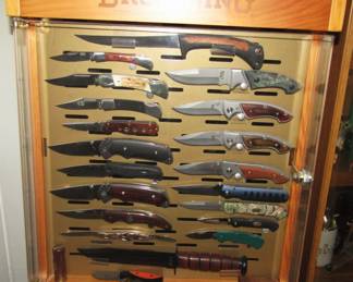 300+ Knives - Browning, Buck, Marble's, Western, Kabar, etc