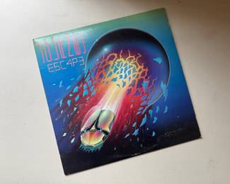 Journey – Escape / TC-37408