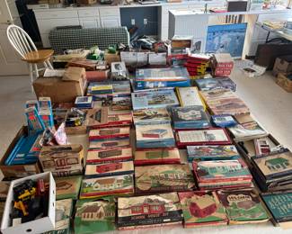 Large Collection of HO Gauge Plasticville USA New in Accessories & Scenery