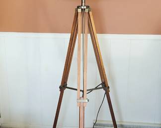 Telescoping Floor Lamp
