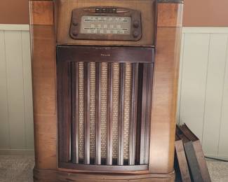 Philco Radio and Record Player