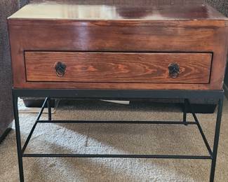 Sidetable with Drawer