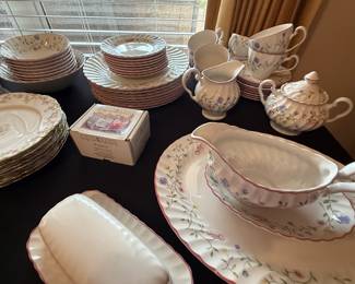 Johnson Brothers Summer Chintz