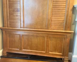 Ethan Allen Queen Headboard/Foot Board and side rails