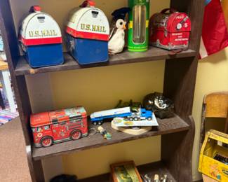 vintage toys, lunch boxes