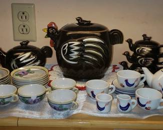 Chicken tea set and children's dishes