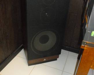 mitsubishi speaker