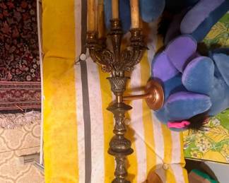 this is a wall mounted lamp, nice!