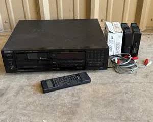 Kenwood Multiple Compact Disc Player DP-M7370 Black with Remote Control and Accessories