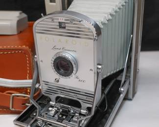 SZ1083 POLAROID LAND CAMERA