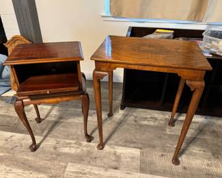 Vintage tables
Left one: Butler Specialty Company model 902891
Right: allens’ despositories Ltd Bournemouth West value 