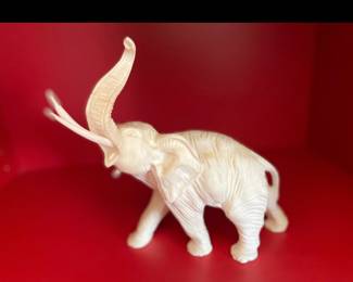 Bone elephant