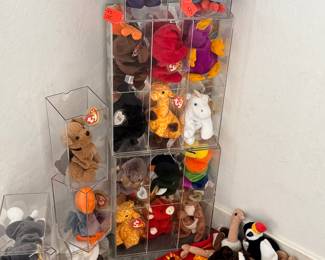 1993-2001. Several rare and sought after