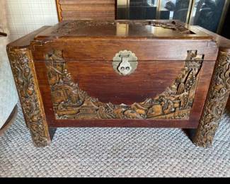 Chest bright here in 1943 from japan