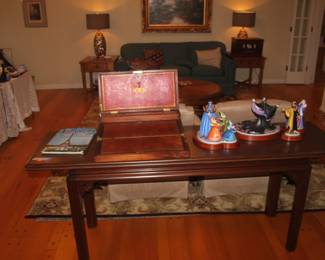Lovely Mahogany sofa table expandable to a dining table