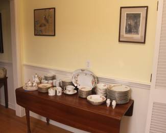 Cherry dropleaf table 