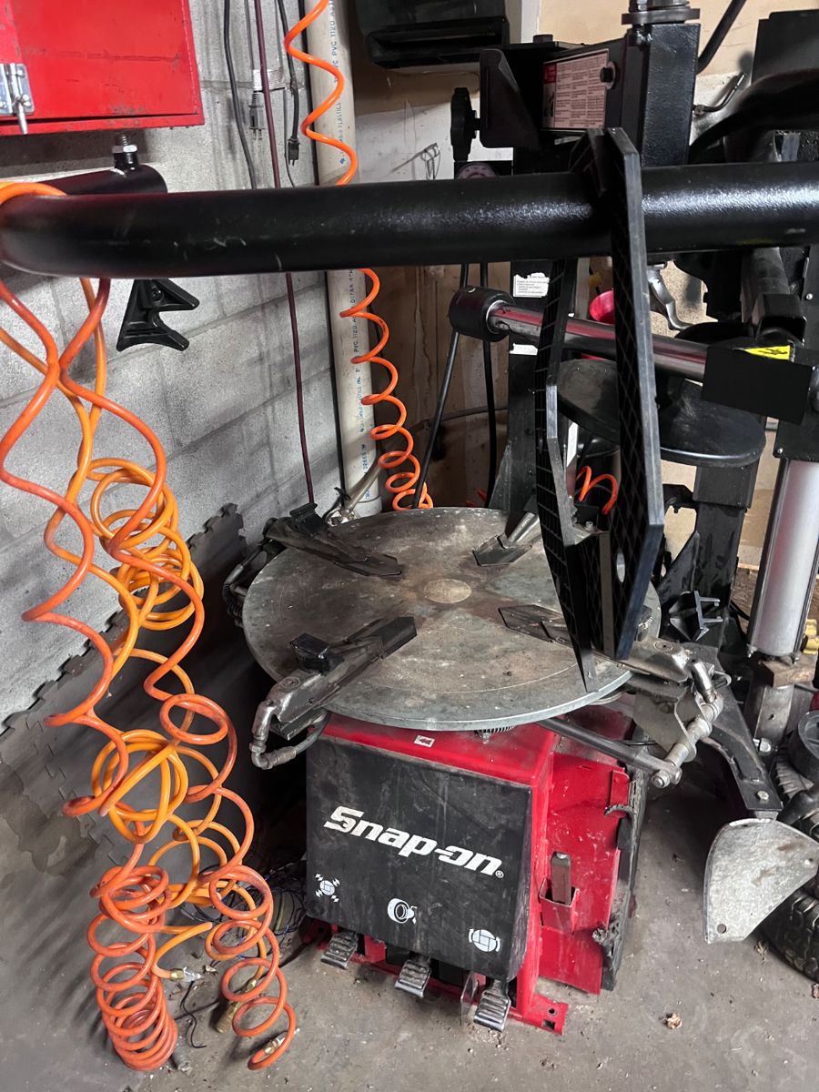 Snap On Tire machine good condition 176222