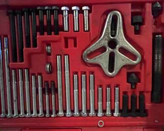 Snap On Bolt Grip Puller Set
