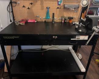 Transtec metal workbench with Wilton heavy duty 5 1/2 inch jaws with 3 inch pipe jaws vice.