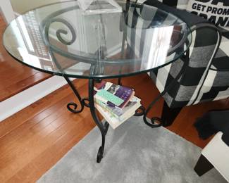 Glass/metal end table